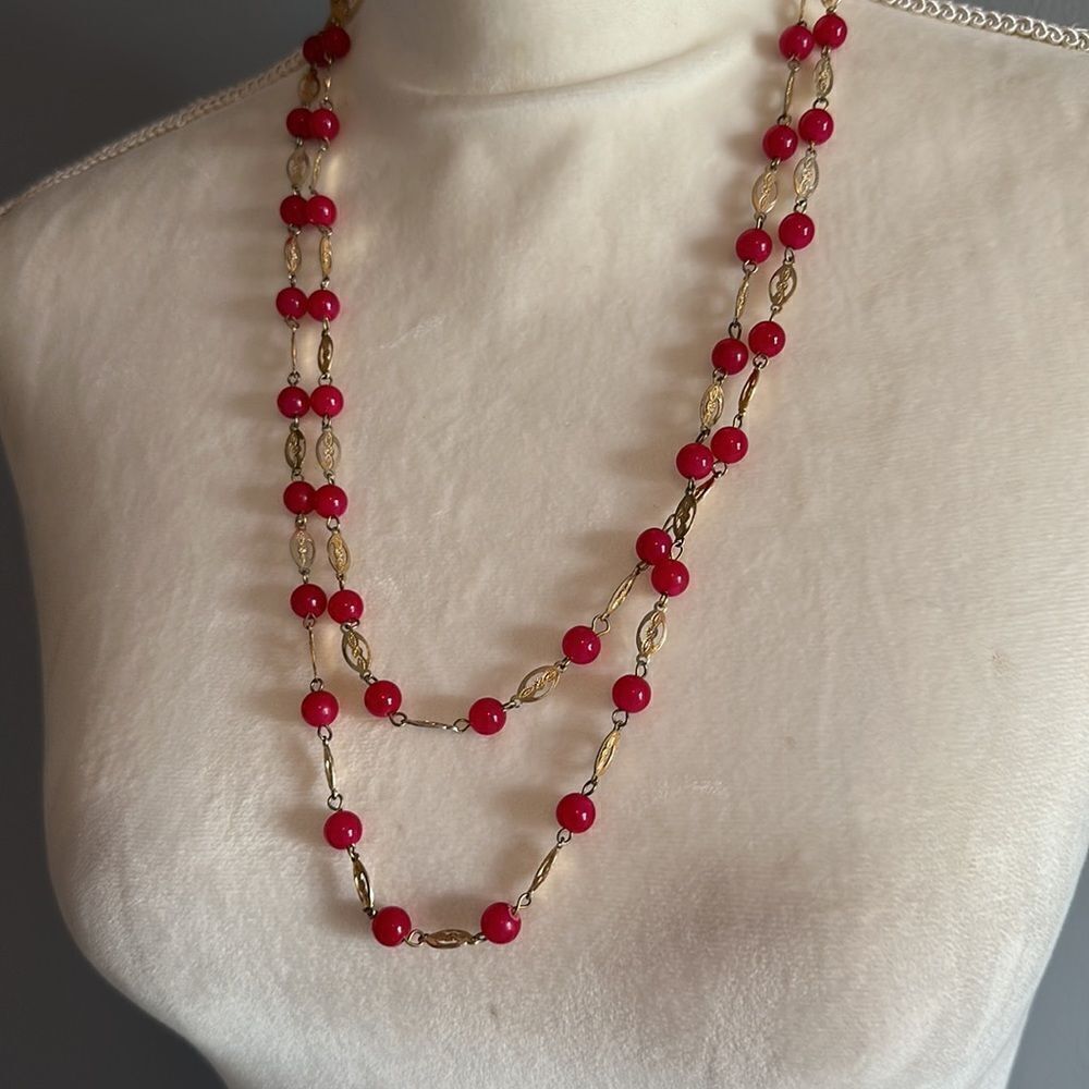 Beaded Necklace! - Picture 2 of 7